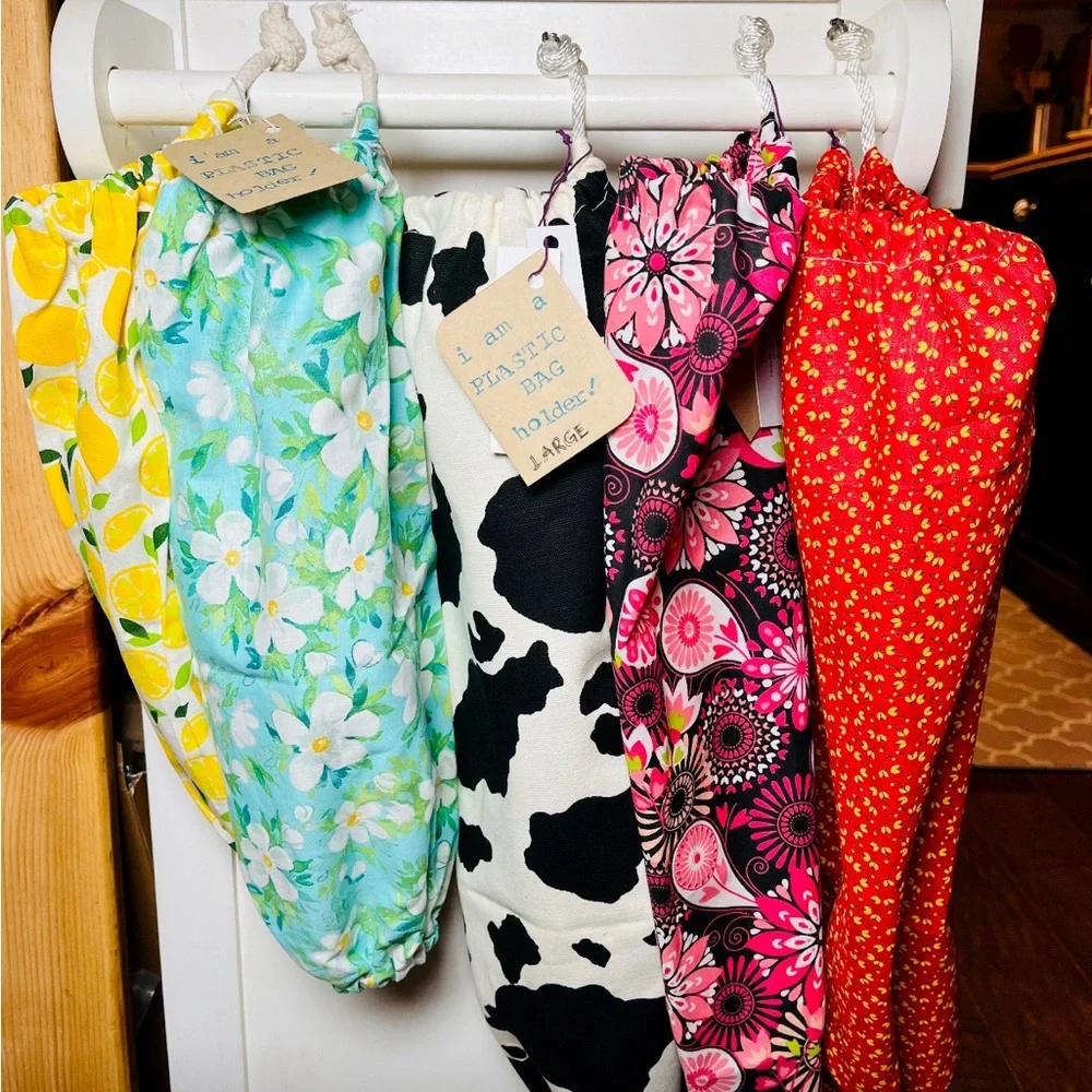 1-pc Handmade Plastic Bag / Grocery Bag Holder — Orange-Red Floral